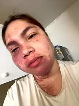 WhiteWomen online show from September 8, 4:50 pm