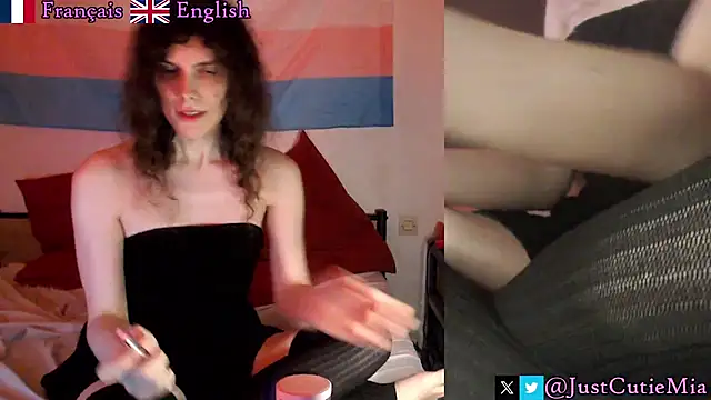 JustCutieMia online show from December 17, 6:12 pm