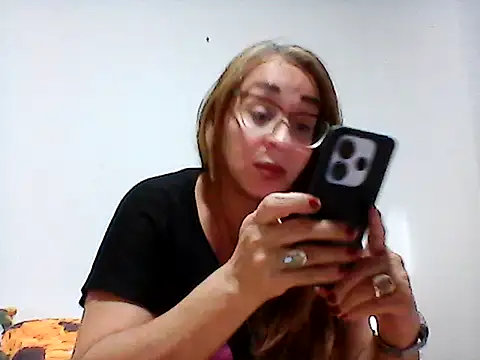 karlabarrera online show from September 15, 10:06 pm