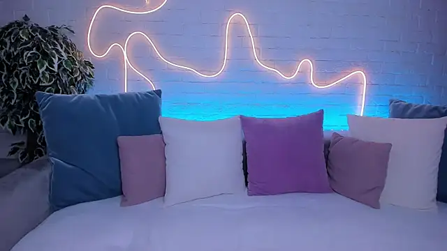 rossy babe  online show from October 11, 2:16 am