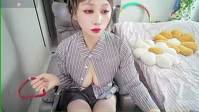 Xiaoyu-G online show from September 23, 2:21 am