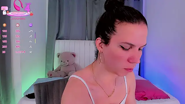 gatitavenecis online show from March 10, 6:45 pm