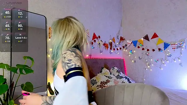 lavenderluxe online show from October 16, 1:14 pm