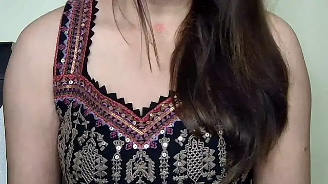 MIss-Naina online show from November 15, 9:21 am