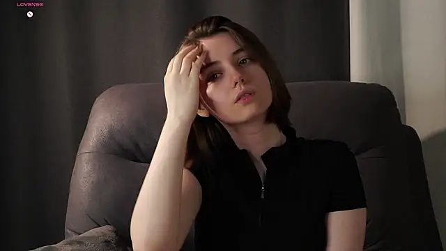 MeghanElson online show from March 28, 2:38 pm