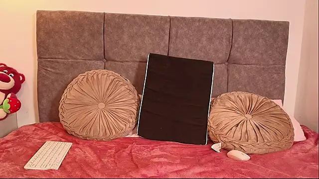 LexieandNate online show from November 13, 4:33 am