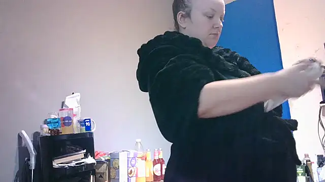 busty-bella1 online show from December 5, 9:21 am