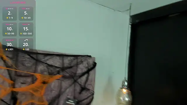 Snapshot of britanny-collyns chatting on October 17, 8:23 pm britanny-collyns online show from October 17, 8:23 pm