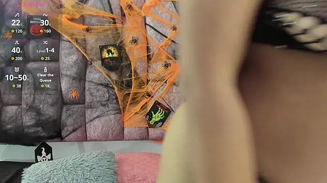 Snapshot of britanny-collyns chatting on October 9, 8:13 pm britanny-collyns online show from October 9, 8:13 pm