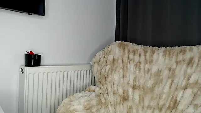 ElizabethAC online show from November 25, 7:43 am