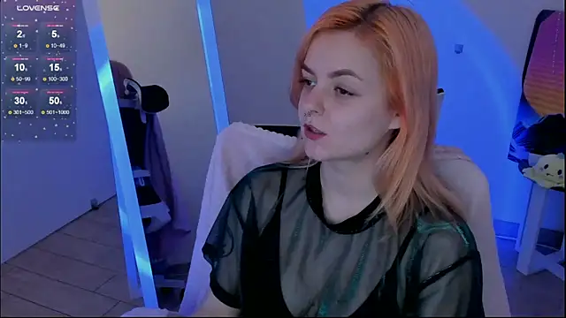 Fire Bestie online show from December 21, 2:54 pm