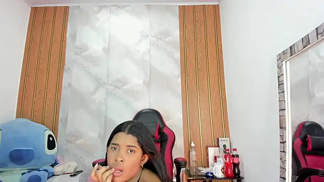 aitanacortes online show from December 1, 2:53 pm