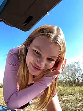 justmilaa online show from October 28, 10:10 am