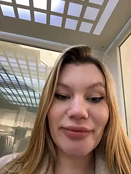 justmilaa online show from November 22, 12:30 pm