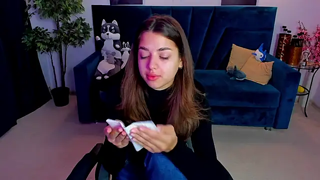 CharleneWoods online show from October 24, 7:37 am