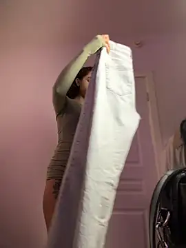 CharleneWoods online show from November 12, 6:11 am