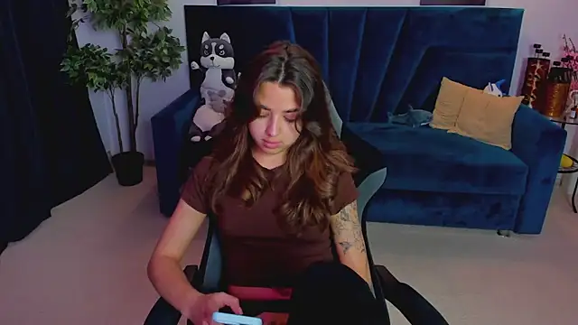 CharleneWoods online show from October 26, 7:48 am