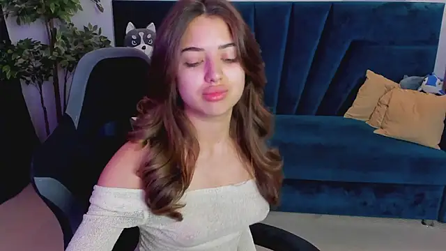 CharleneWoods online show from November 16, 6:26 am