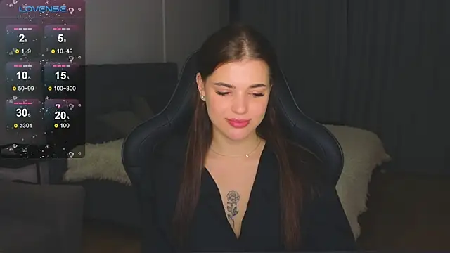 adrianawow1 online show from November 14, 1:38 am