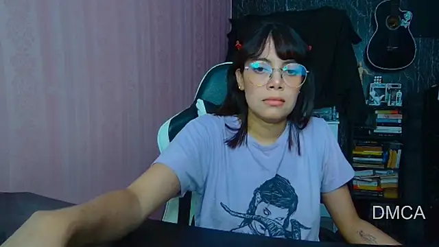 Snapshot of Drea_Foox chatting on September 29, 2:27 am Drea Foox online show from September 29, 2:27 am