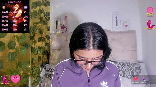 Snapshot of cristalconnorr chatting on October 3, 10:37 pm cristalconnorr online show from October 3, 10:37 pm