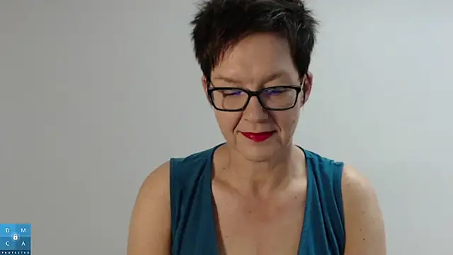 Snapshot of Sofie69Velvet chatting on September 14, 5:49 am Sofie69Velvet online show from September 14, 5:49 am