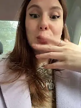 Snapshot of Dina_Tease chatting on October 15, 1:25 pm Dina Tease online show from October 15, 1:25 pm