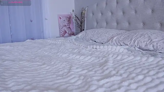 yumisunn online show from March 21, 6:07 am