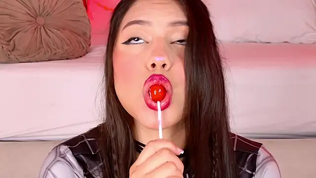 pamelajons  online show from February 11, 1:23 pm