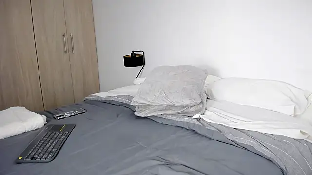 Bella rossinii  online show from February 27, 2:00 am