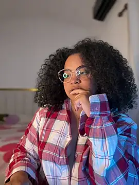 Lucy wilson5 online show from February 17, 3:17 am