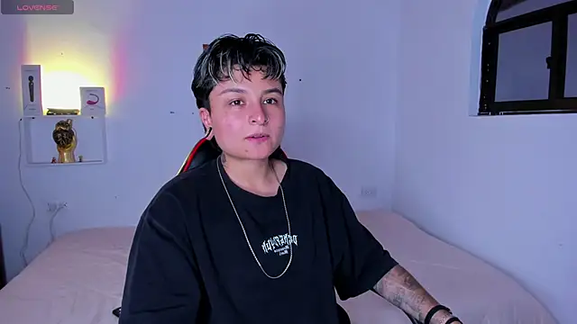 ZuryRamirez  online show from June 8, 8:52 pm
