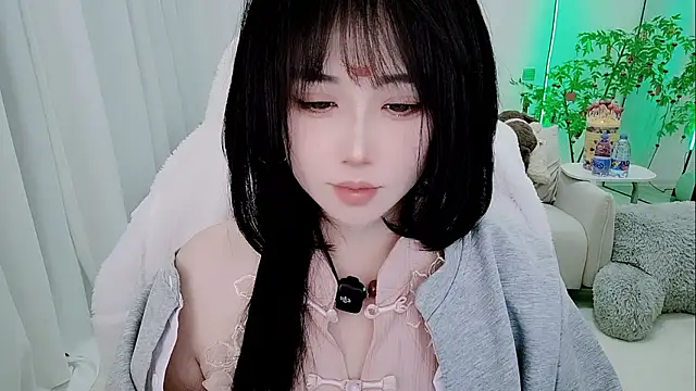 Vaness-a online show from February 12, 6:53 pm