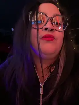 tillymarie34 online show from February 1, 1:48 am