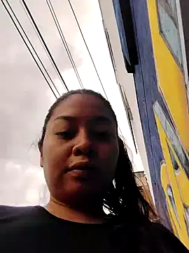 aisha brownn online show from December 1, 7:05 pm