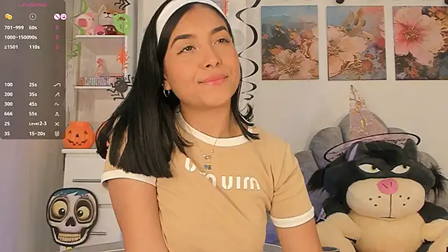 Snapshot of pretty-millie chatting on October 7, 6:07 am pretty-millie online show from October 7, 6:07 am