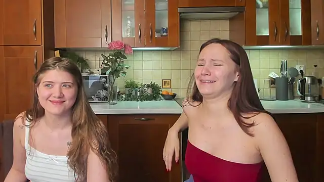 HotCaramellsTV online show from May 26, 11:53 am