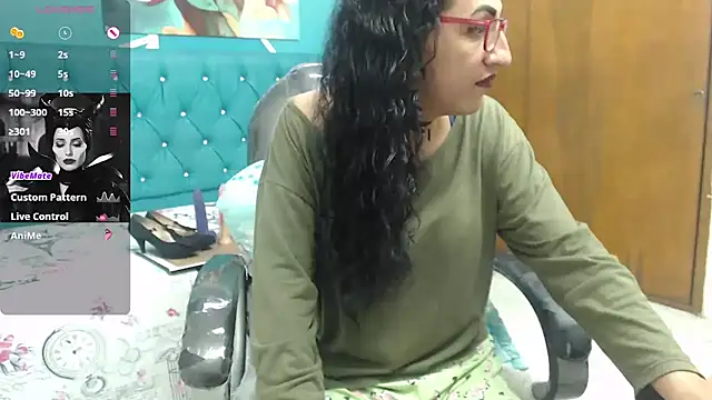 Snapshot of sabrina_dupont chatting on October 18, 1:58 pm sabrina dupont online show from October 18, 1:58 pm
