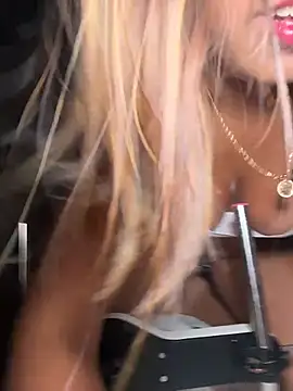 LunaGates online show from October 12, 3:31 am