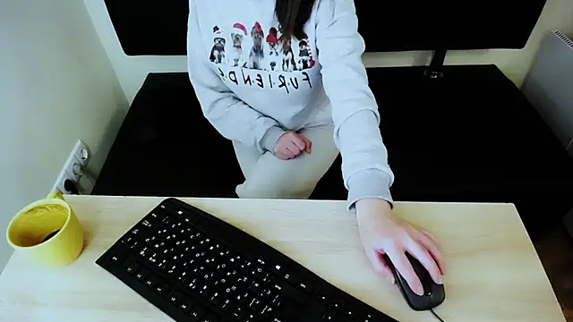 LaimaV  online show from October 27, 10:00 am