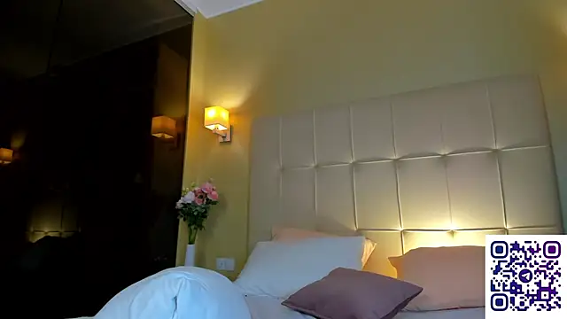 Debbie Taylor online show from October 11, 5:48 pm