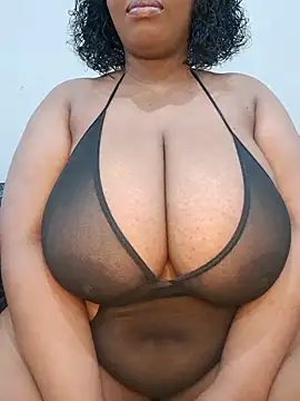 Snapshot of juicygoddess2 chatting on October 17, 9:34 am juicygoddess2 online show from October 17, 9:34 am