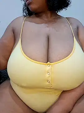 Snapshot of juicygoddess2 chatting on October 14, 8:39 am juicygoddess2 online show from October 14, 8:39 am