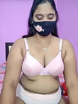 Snapshot of Hot_Maleka chatting on October 15, 1:52 am Hot Maleka online show from October 15, 1:52 am