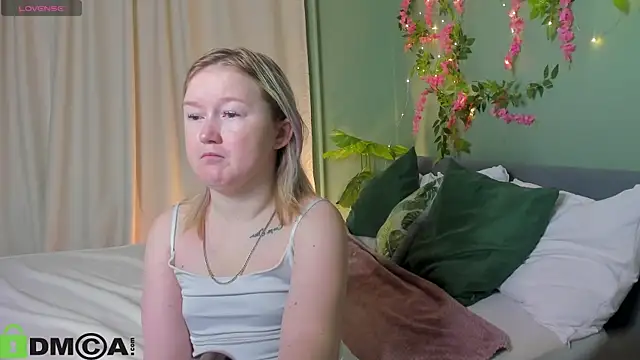 Sara Robinson online show from October 7, 7:46 am