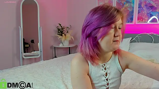 Sara Robinson online show from September 22, 2:43 am