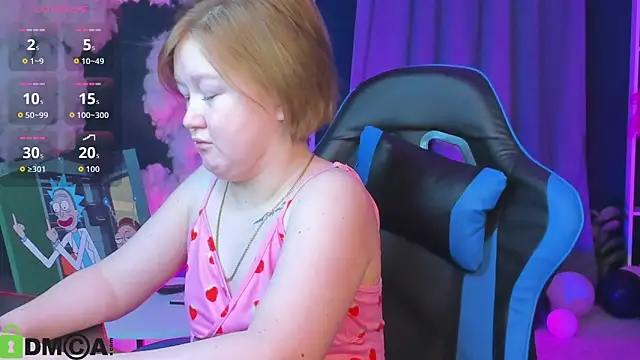 Sara Robinson online show from November 17, 3:07 am