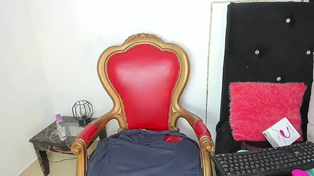 AmeliaThompsonTaboo online show from October 28, 2:45 pm