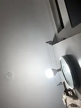 John desihunk online show from December 3, 5:37 pm