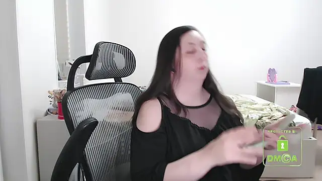 cute and hot online show from September 26, 5:10 pm